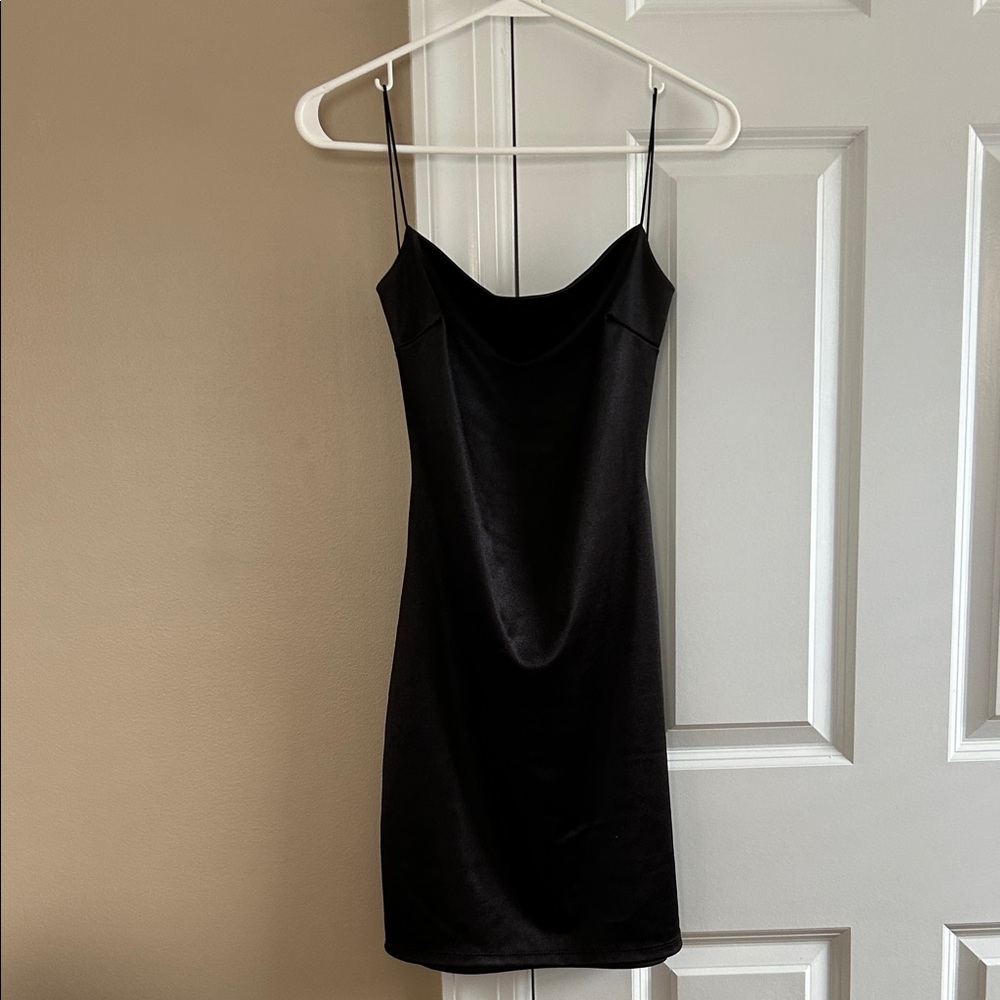 Windsor black slip dress. Size M. NWT